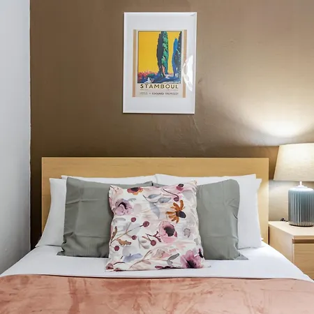 Chic And Roomy Flat Near Citys Nisantasi Mall Apartment *