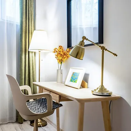 Apartment Chic And Roomy Flat Near Citys Nisantasi Mall *