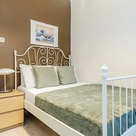 Chic And Roomy Flat Near Citys Nisantasi Mall アパート イスタンブール